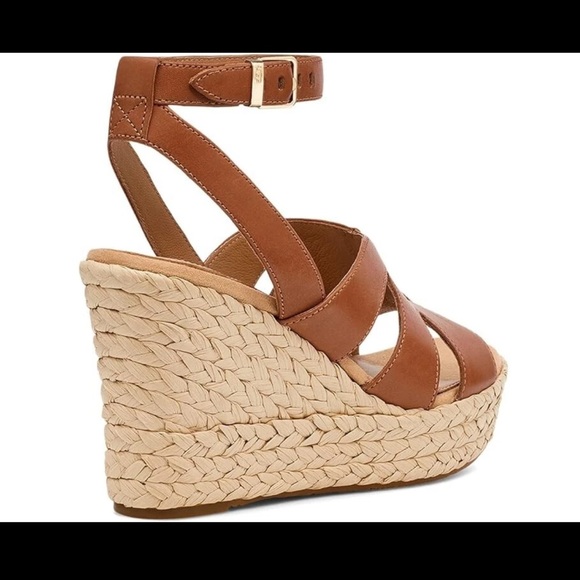 UGG® Women's 11 M Careena Heeled Sandals in Chestnut Leather - Picture 2 of 10